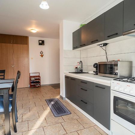 Rustic & Spacious 3Br Apartment Bukarest Eksteriør billede