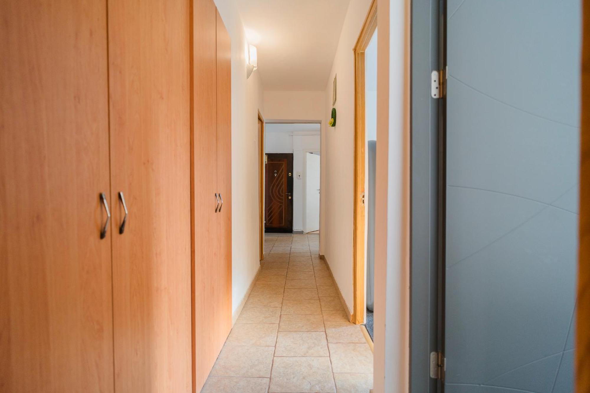 Rustic & Spacious 3Br Apartment Bukarest Eksteriør billede