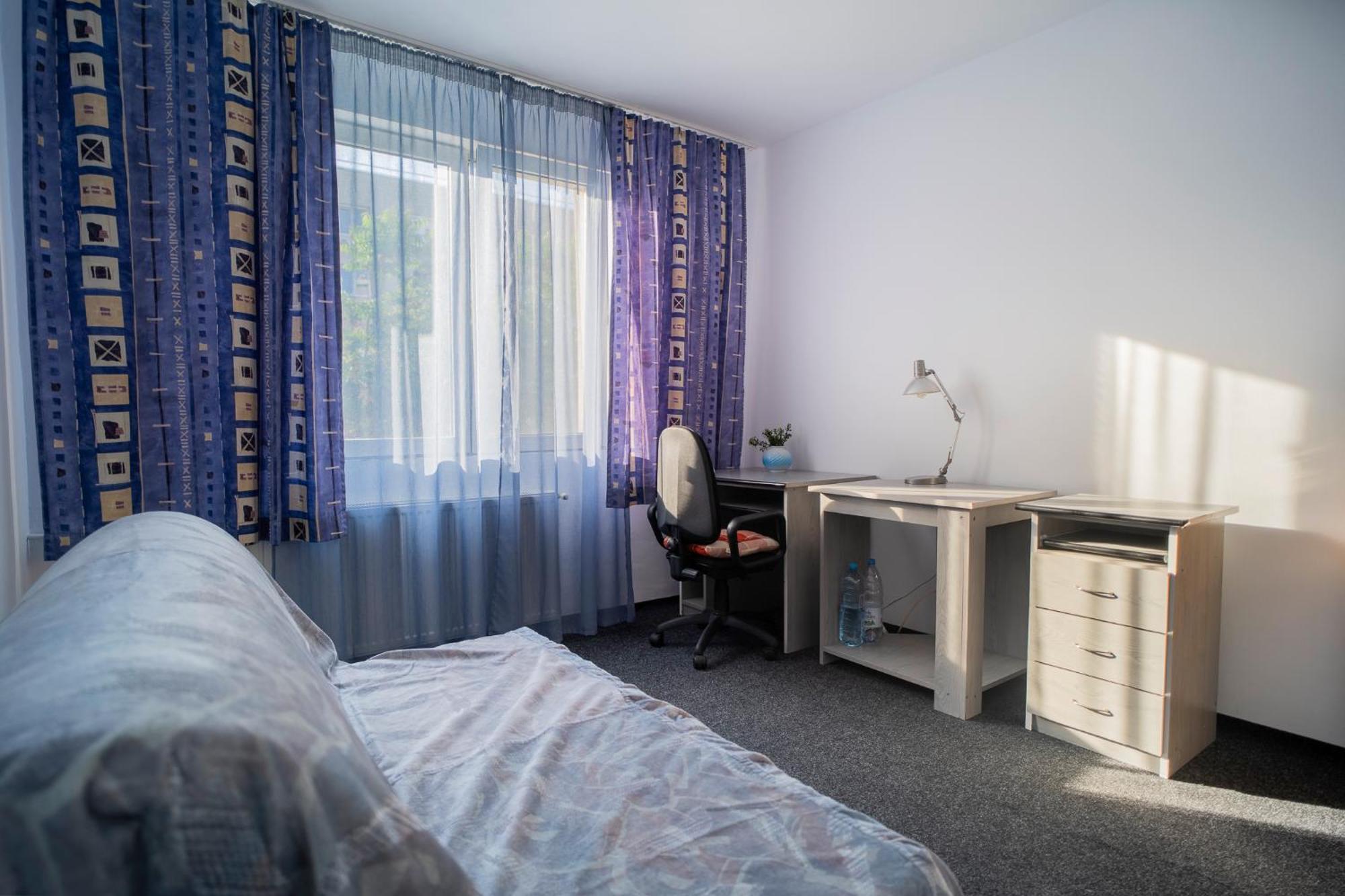 Rustic & Spacious 3Br Apartment Bukarest Eksteriør billede